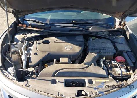 2015 Nissan Altima 2.5 S из США, поврежденный, VIN 1N4AL3AP8FC567577